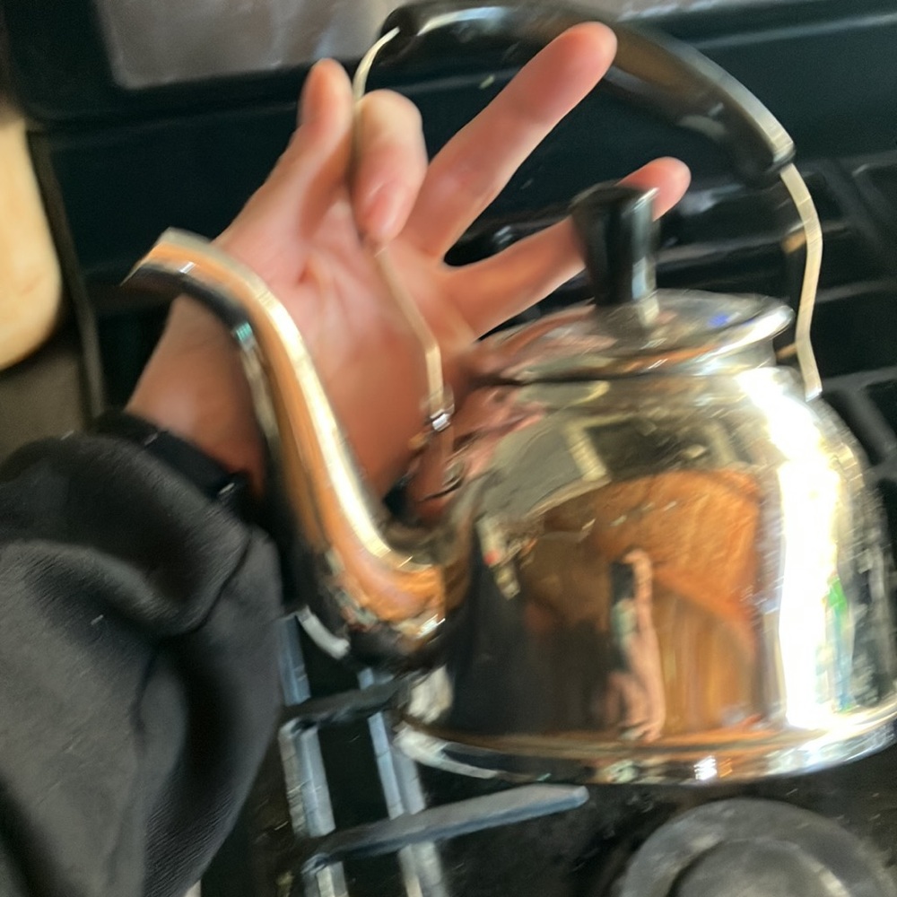 kettle - Picture 2 of 3